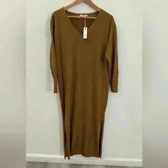 NWT StitchDrop Maxi sweater dress size XS - Picture 1 of 3
